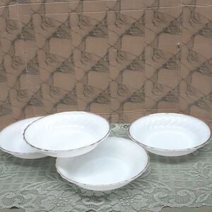 4 pc. Anchor Hocking Suburbia Fire King Swirl  Salad Bowls with Gold  Trim